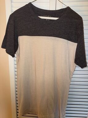 Two-Tone Crew Neck Men’s Shirt – Charcoal & Cream